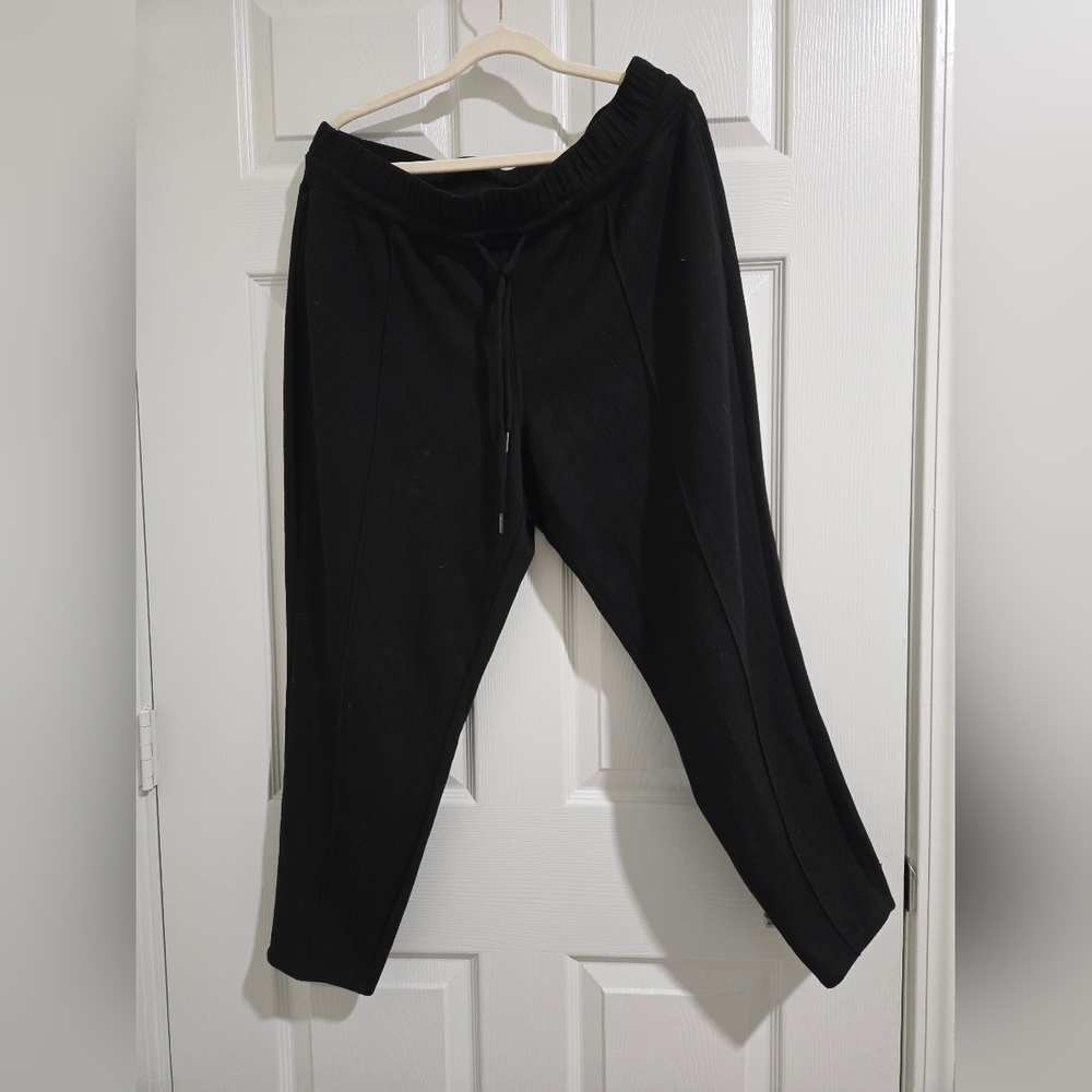 GAIAM Women's Black Jogger Pants